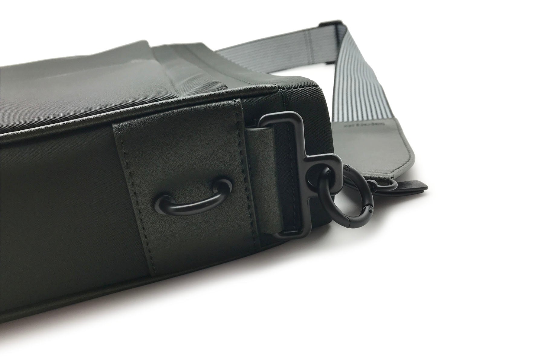 article: #160 Bag Messenger Men - Noir