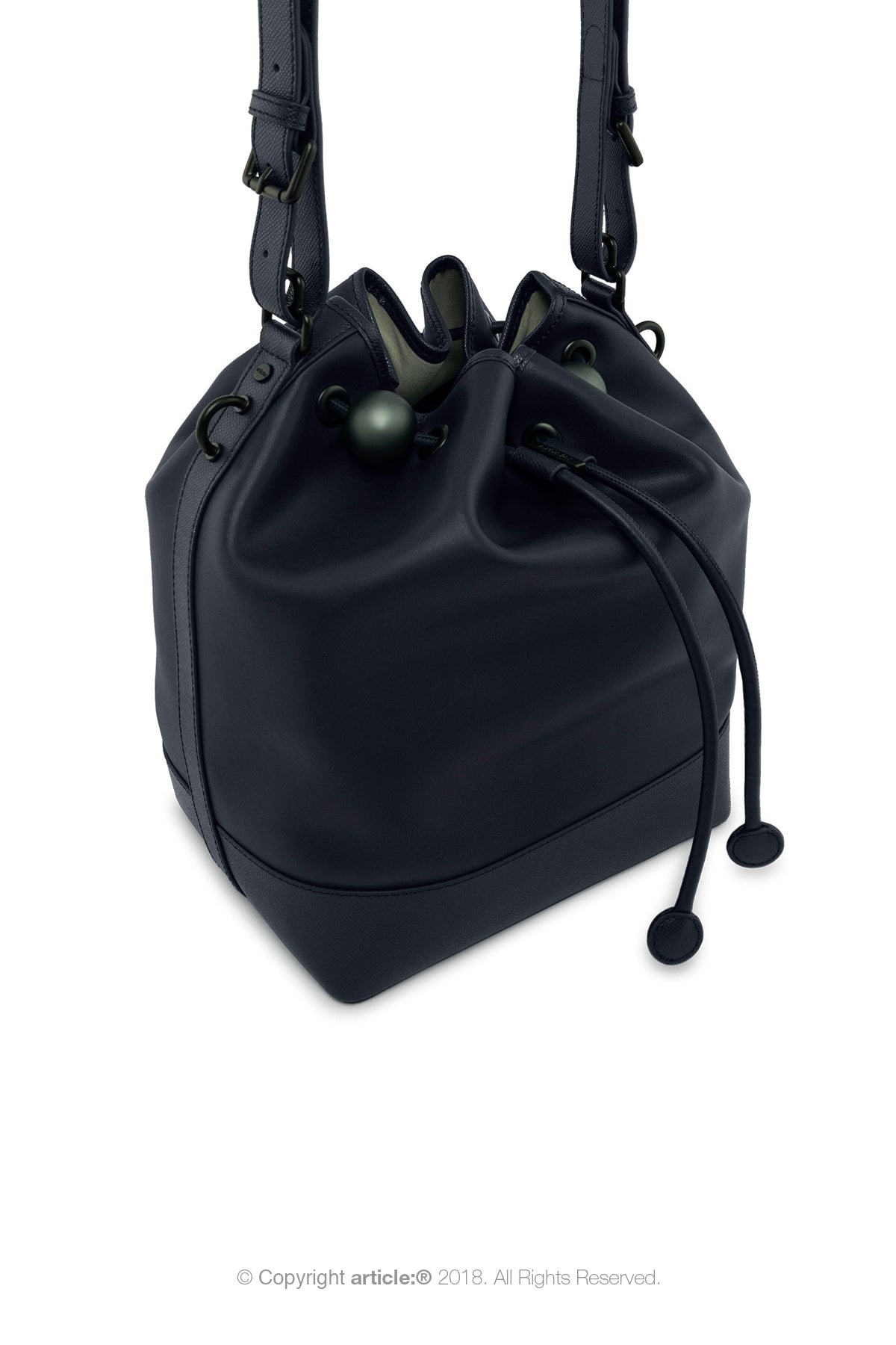 article: #120 Handbag Grande Bucket - Indigo