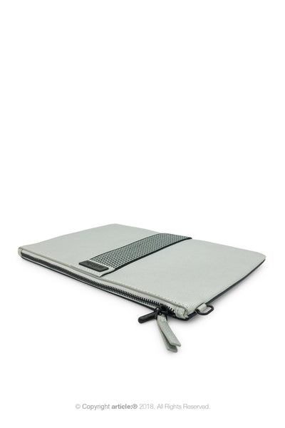article: #079 Pochette Grande Flat Men - Silver + Indigo