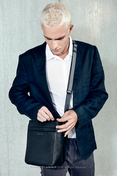 article: #310 Crossbody Strap Men - Gris + Noir Stripe